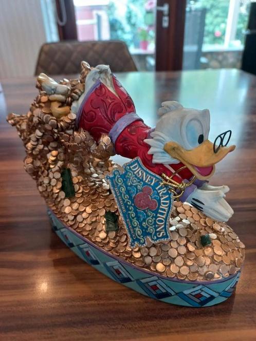 Beeld van Jim Shore Disney Traditions Scrooge McDuck, Verzamelen, Disney, Zo goed als nieuw, Beeldje of Figuurtje, Ophalen of Verzenden