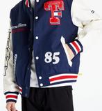 Tommy Hilfiger Baseball/College Jack, Blauw, Tommy Hilfiger, Ophalen of Verzenden, Maat 56/58 (XL)