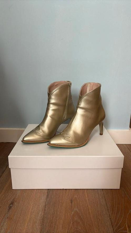 Marly Stiletto Boots - A Perfect Jane mt 38 champagne, Kleding | Dames, Schoenen, Zo goed als nieuw, Lage of Enkellaarzen, Overige kleuren