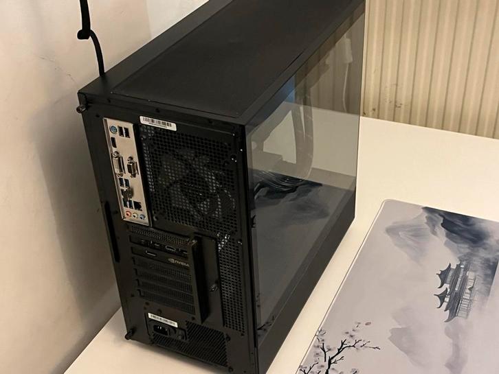 Gaming PC - i5-9600K, RTX 2080, 16GB RAM, 500GB SSD, Computers en Software, Computerbehuizingen, Gebruikt, Ophalen