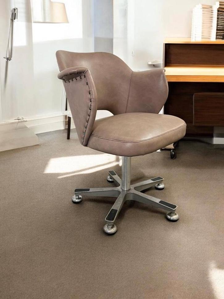 Vintage taupe lounge stoel /  bureaustoel met chromen frame, Huis en Inrichting, Bureaustoelen, Gebruikt, Zwart, Ophalen