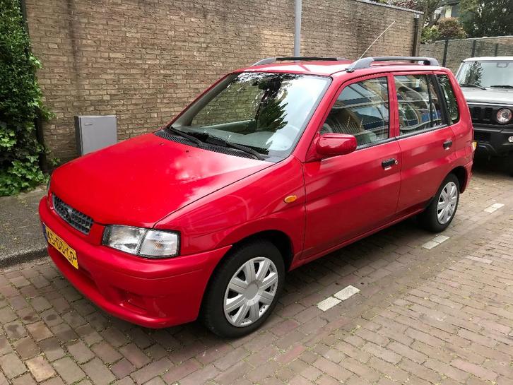 Mazda Demio voor sloop aangeboden (auto start niet meer), Auto-onderdelen, Interieur en Bekleding, Mazda, Gebruikt, Ophalen