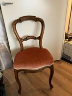 Mooi Antiek stoeltje, Ophalen