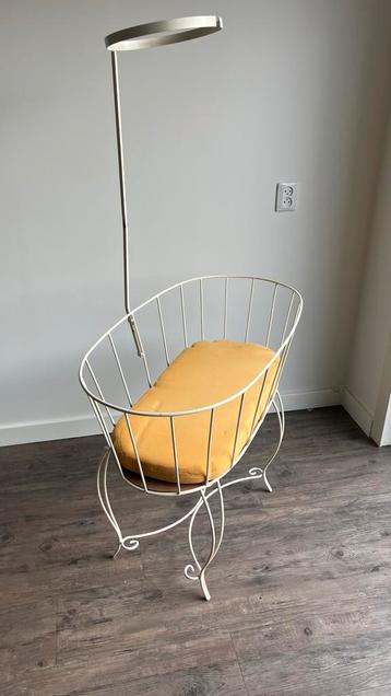 Vintage Wieg - Charmant en Stijlvol! beschikbaar voor biedingen