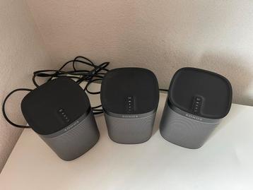 3 Sonos Play 1 zwart beschikbaar voor biedingen