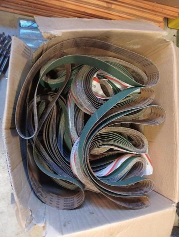 Schuurbanden 75x1300 industrieel  beschikbaar voor biedingen