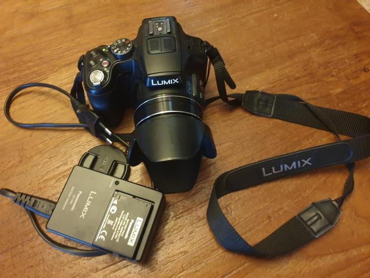 Panasonic Lumix Camera - DMC - FZ200, Audio, Tv en Foto, Fotocamera's Digitaal, Zo goed als nieuw, Compact, 8 keer of meer, Ophalen of Verzenden