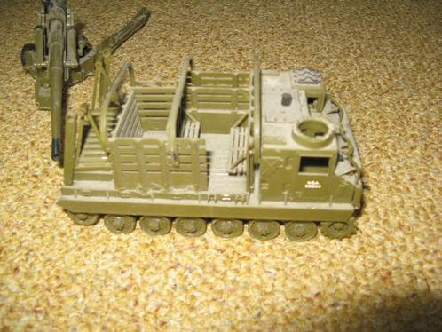 Aurora M8E2 Munitions carrier & 8in howitzer, Hobby en Vrije tijd, Modelbouw | Auto's en Voertuigen, Gebruikt, Overige typen, 1:32 tot 1:50