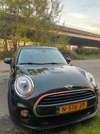 Mini 5-deurs (f55) 1.5 136pk 2015 Zwart, Auto's, Mini, Euro 5, 136 pk, Leder en Stof, Zwart