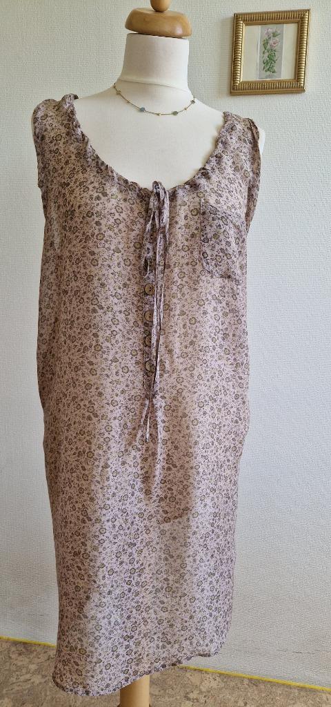 Zijden jurk Moscow, Kleding | Dames, Jurken, Zo goed als nieuw, Maat 38/40 (M), Roze, Onder de knie, Verzenden
