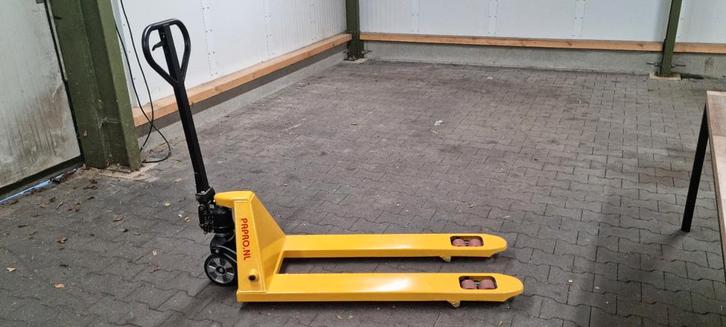 Palletwagen 2500 kg – 1150 mm lepels – 8 maanden oud, Doe-het-zelf en Verbouw, Palletwagens en Pompwagens, Zo goed als nieuw, Ophalen