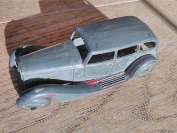 DINKY TOY  MECCANO auto beschikbaar voor biedingen