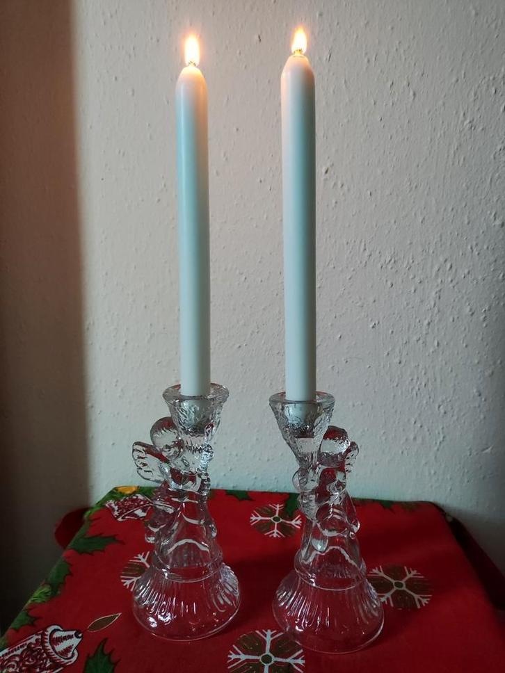 Twee prachtige vintage glazen engelen kandelaars, Diversen, Kerst, Nieuw, Ophalen of Verzenden