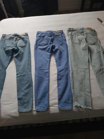 3 Spijkerbroeken Meisjes XS beschikbaar voor biedingen