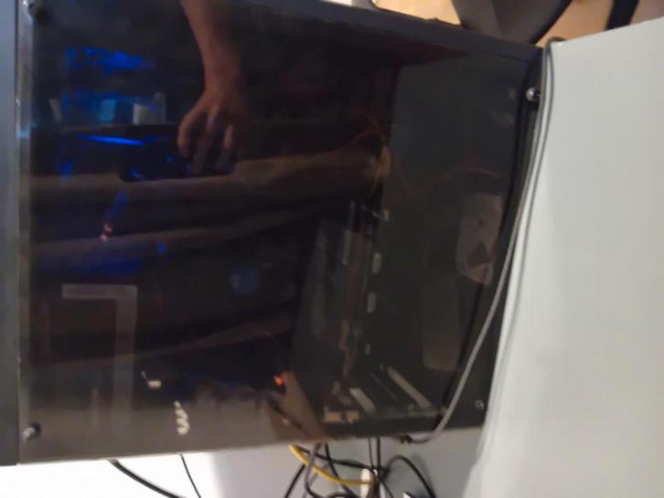Een leuke pc voor een leuke prijs, Spelcomputers en Games, Games | Pc, Zo goed als nieuw, 1 speler, Vanaf 7 jaar, Ophalen