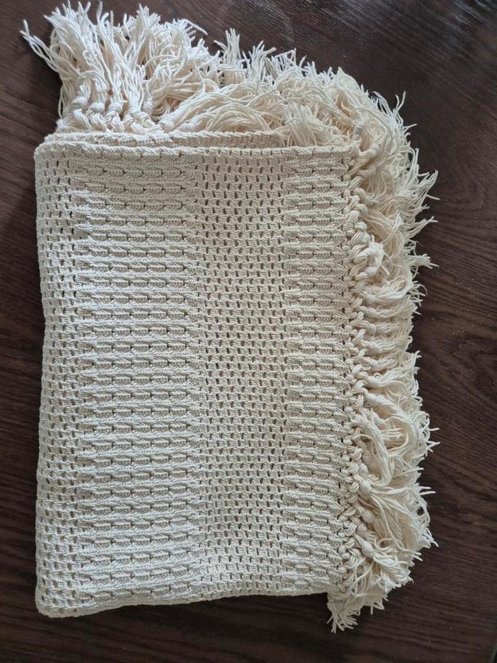 Mooie katoenen sprei uit eind jaren 70., Huis en Inrichting, Woonaccessoires | Plaids en Woondekens, Ophalen