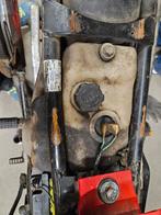 GEZOCHT Honda NSR AC08 Olietank & Kettingkast, Ophalen of Verzenden, Gebruikt