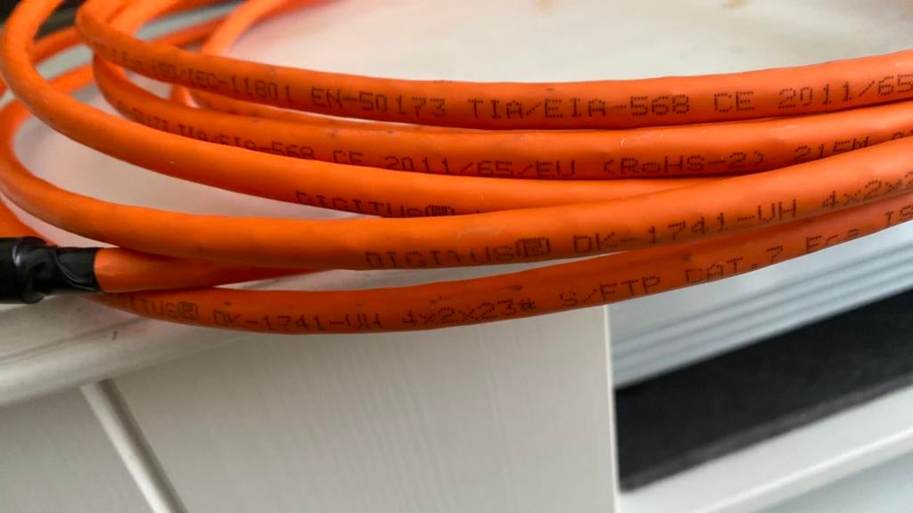 lan kabel speciaal voor audio! 6.5 meter, Computers en Software, Pc- en Netwerkkabels, Zo goed als nieuw, Ophalen of Verzenden