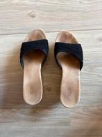 Zwarte UGG Sleehakken - Maat 38, UGG, Zwart, Zo goed als nieuw, Sandalen of Muiltjes