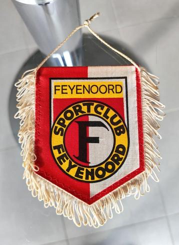 Feyenoord Feijenoord Rotterdam prachtig voetbal vaantje vaan beschikbaar voor biedingen