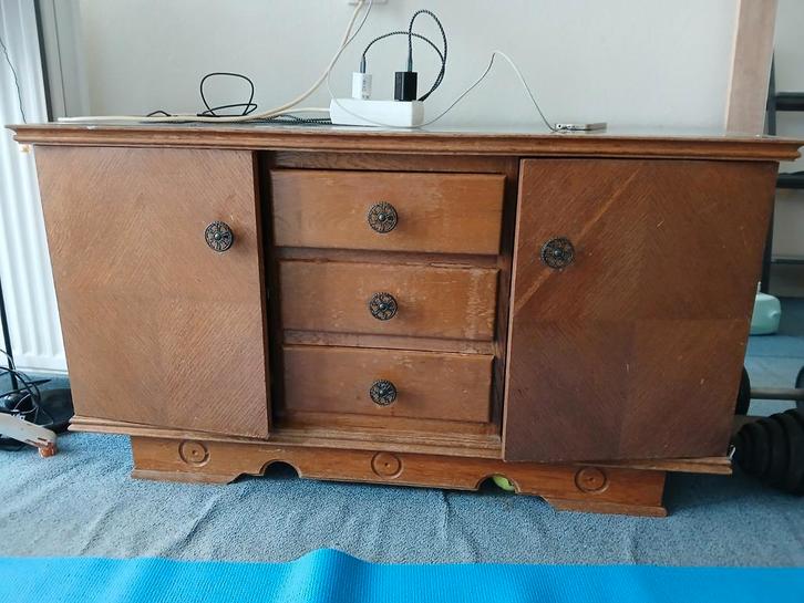 Antieke kast met glazen plaat, Huis en Inrichting, Kasten | Dressoirs, Ophalen of Verzenden