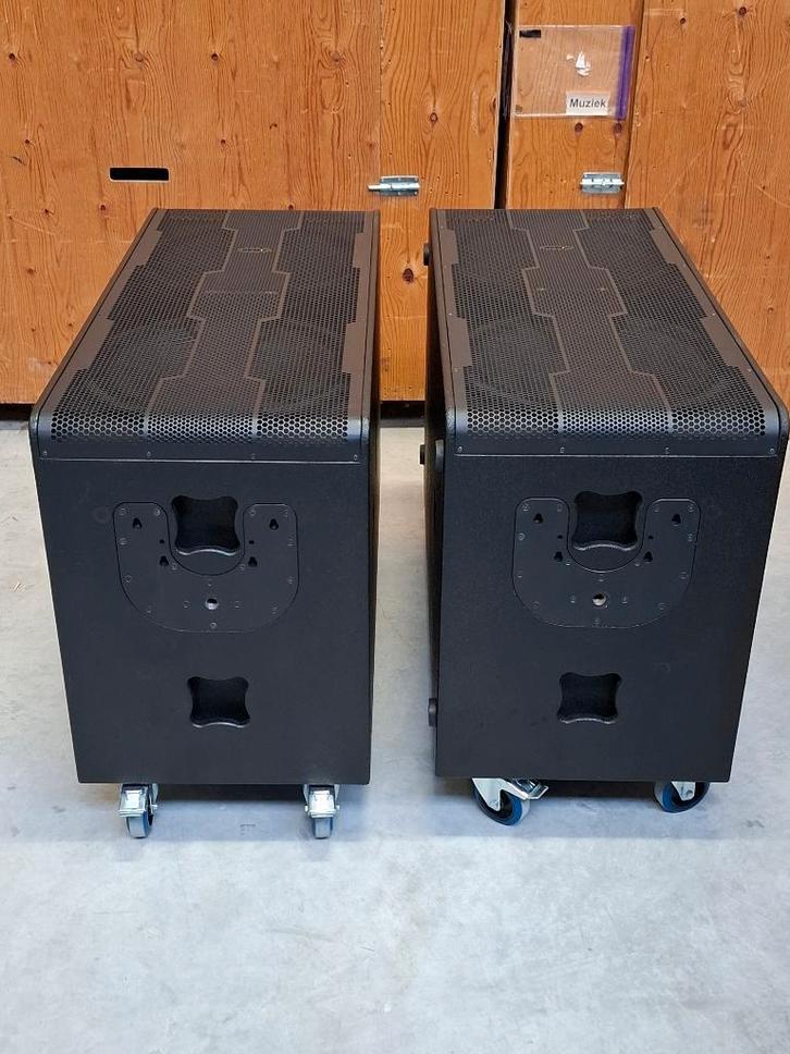 MAG Audio Powersoft actieve dubbel 18" Subwoofers, Audio, Tv en Foto, Luidsprekers, Zo goed als nieuw, Subwoofer, 120 watt of meer