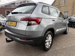 Skoda Karoq 1.5 TSI ACT Business Edition Trekhaak, Carplay/A, 65 €/maand, Stof, 4 cilinders, Bedrijf