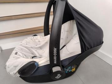 Maxi-Cosi Rock  met Isofix family fix 2 beschikbaar voor biedingen