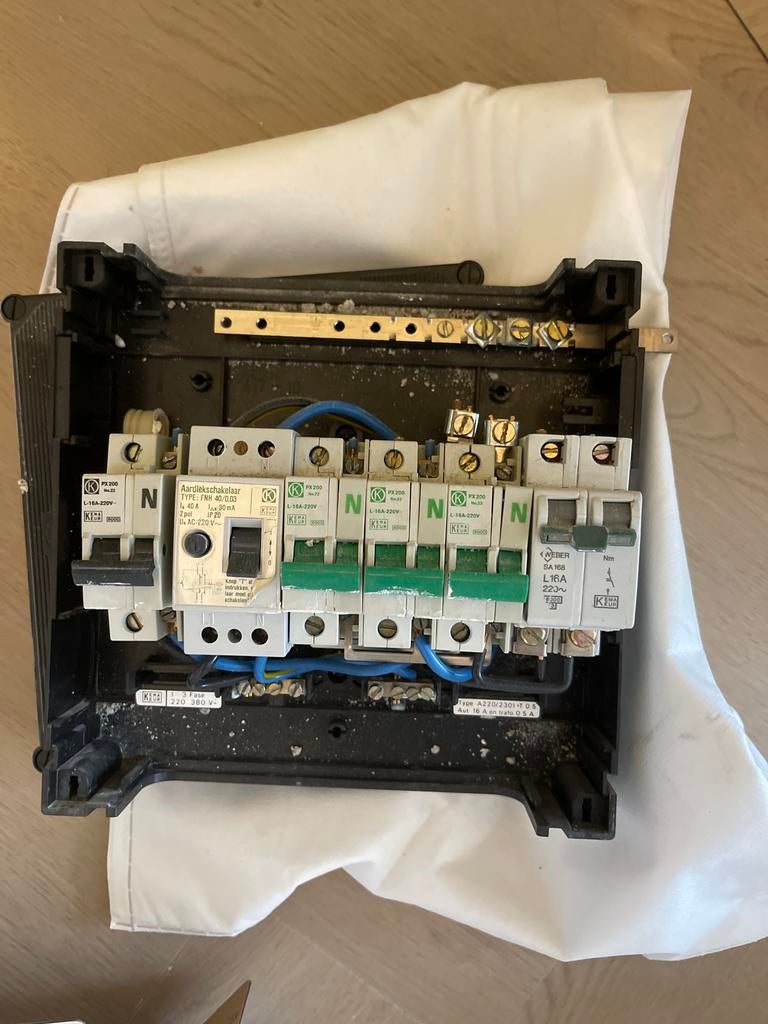Complete Meterkast met Aardlekschakelaar en Groepen, Ophalen of Verzenden, Gebruikt, Overige typen