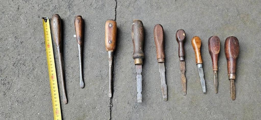 Antieke Engelse schroevendraaiers kabinet, Ophalen of Verzenden