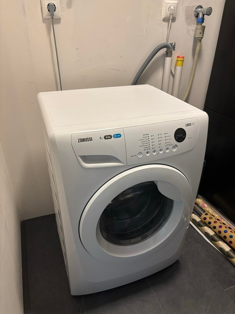 Zanussi Lindo 300 wasmachine 8kg, Witgoed en Apparatuur, Wasmachines, Ophalen, 1200 tot 1600 toeren, Gebruikt, 8 tot 10 kg