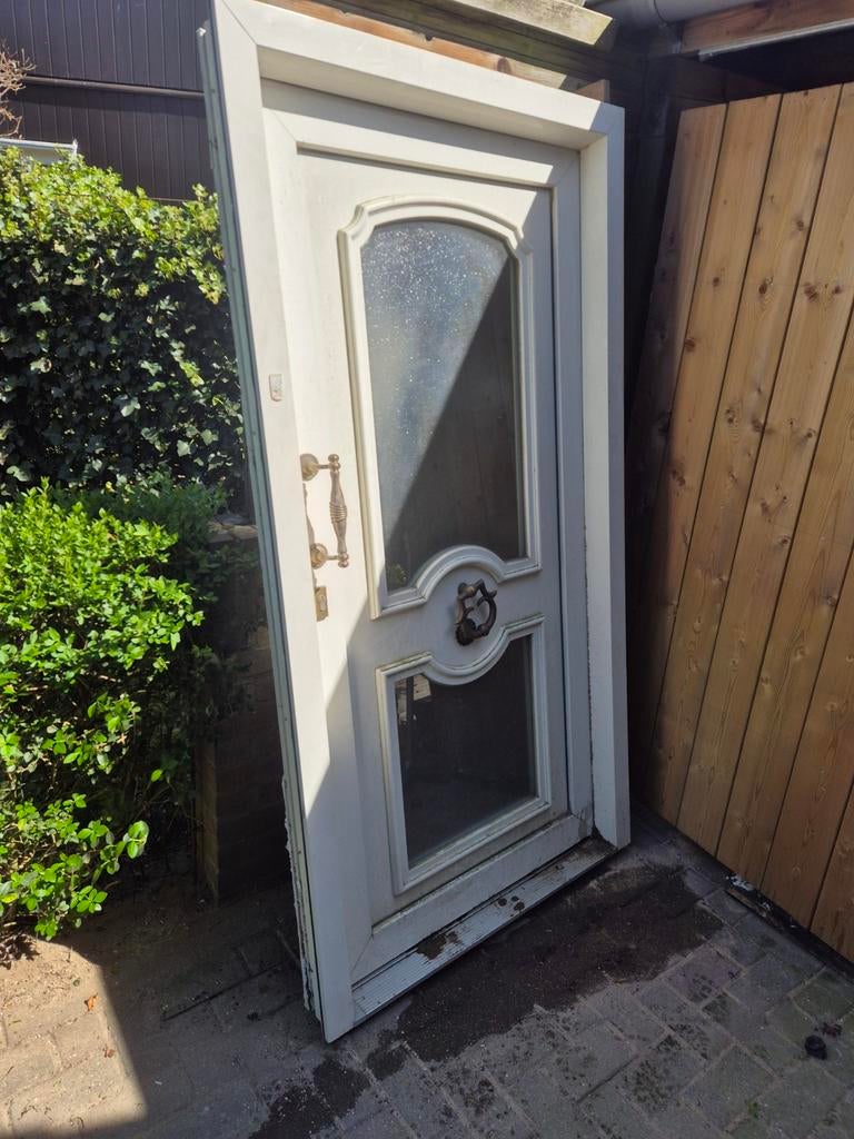 Witte Buitendeur met Glas en Klassieke Details, Ophalen, Gebruikt, 200 tot 215 cm, Glas
