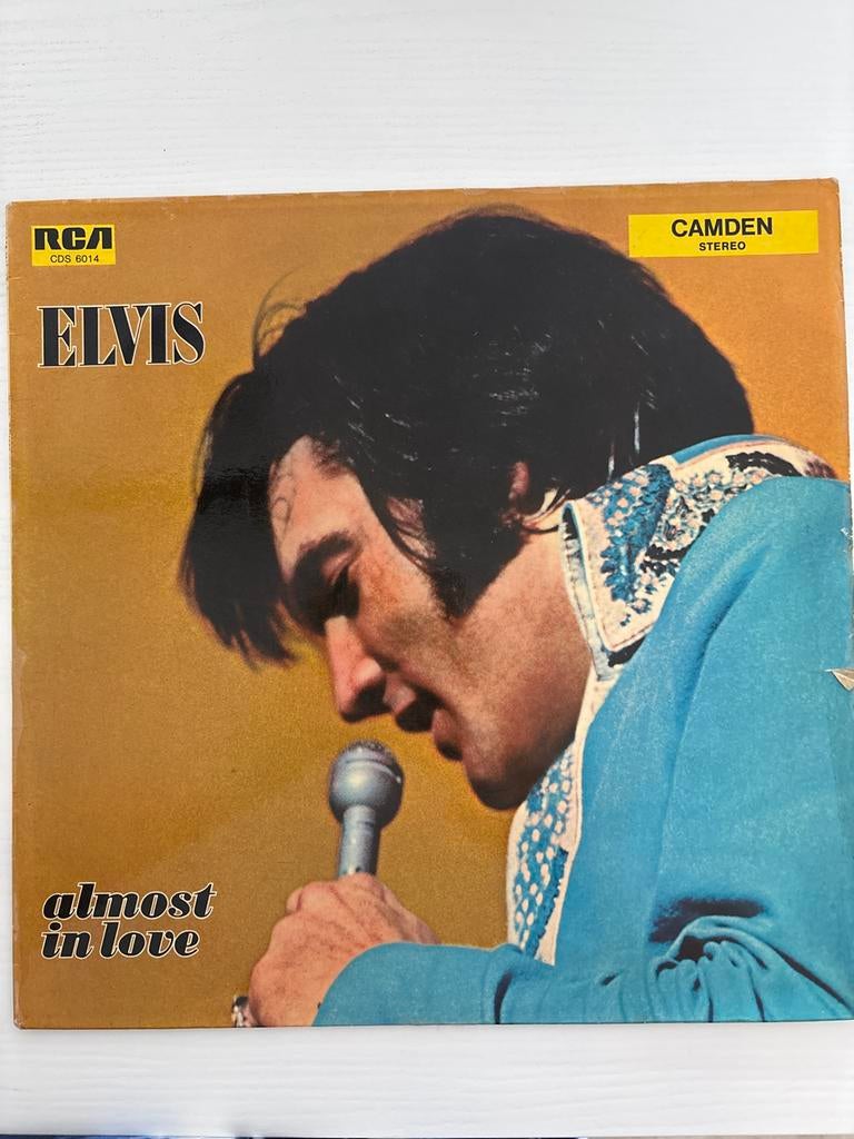 Elvis Presley - Almost in Love LP ( CDS 6014) met drukfout, Ophalen of Verzenden, Zo goed als nieuw, Cd of Plaat
