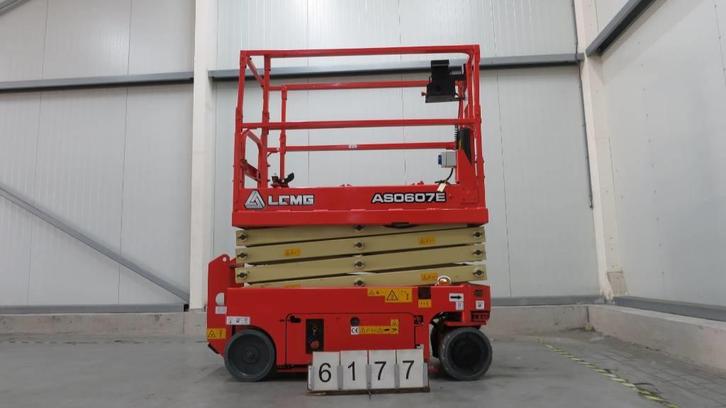 LGMG AS0607E, Zakelijke goederen, Machines en Bouw | Liften, Steigers en Ladders