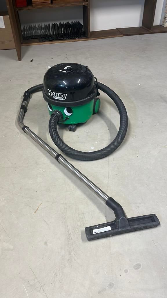 Henry petcare  stofzuiger, Witgoed en Apparatuur, Stofzuigers, Ophalen, Zo goed als nieuw