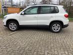 Volkswagen tiguan, Auto's, Voorwielaandrijving, Stof, Wit, 123 pk