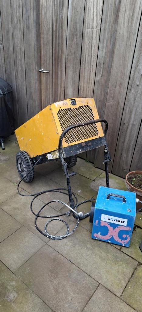 Andrews Bouwdroger en dryfast kachel, Ophalen