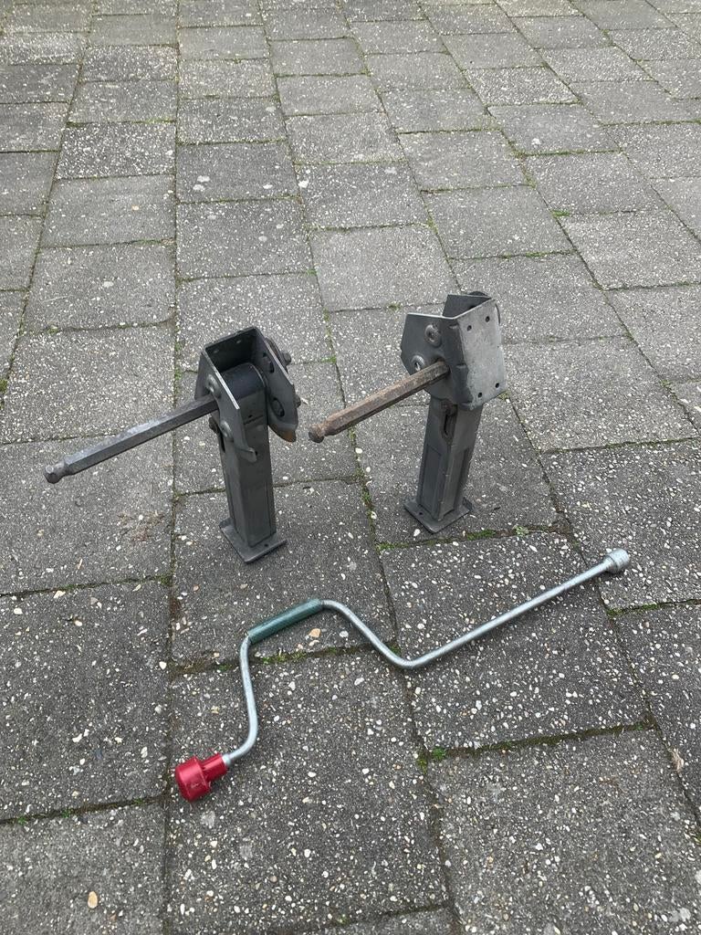 Twee steunpoten camper met handel, Caravans en Kamperen, Ophalen, Gebruikt