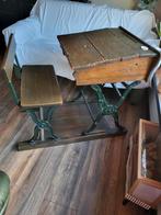Antiek schoolbankje / lessenaar., Ophalen