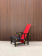 Cassina Red and Blue Chair, Ophalen of Verzenden