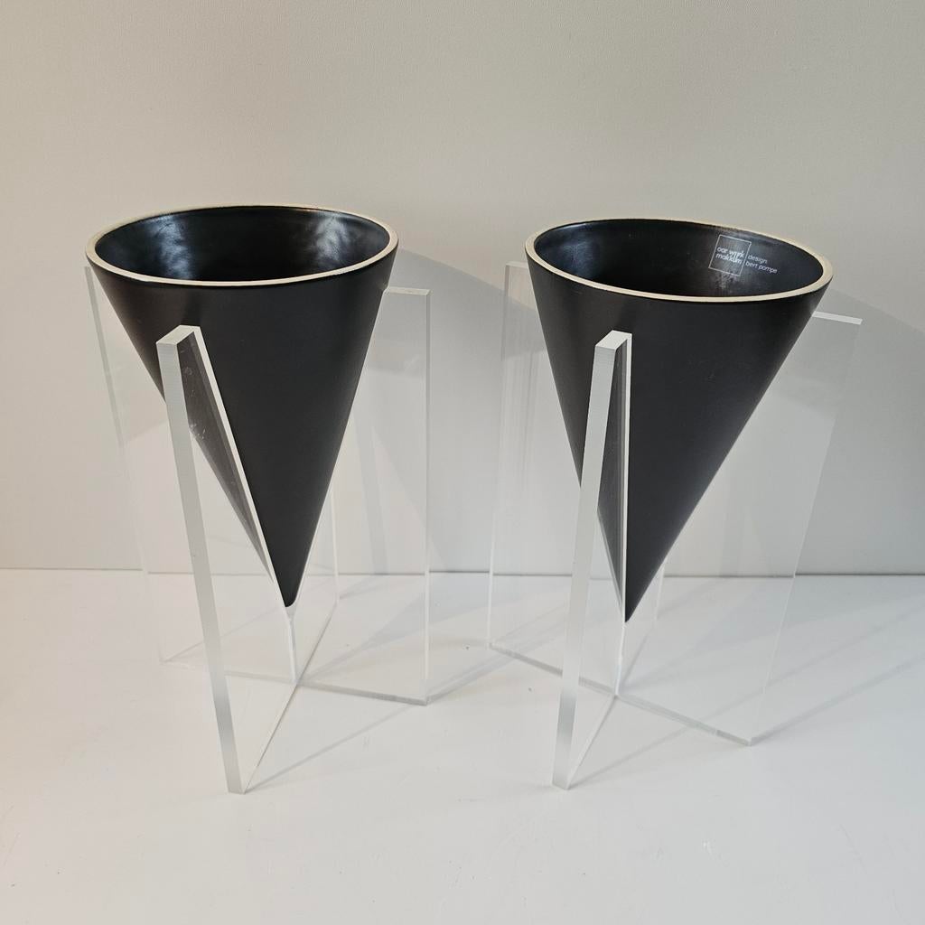 Nog 1 Vaas Fara van Bert Pompe Oar Wurk Makkum jr 80 retro, Huis en Inrichting, Zwart, Aardewerk of Porselein, Ophalen of Verzenden