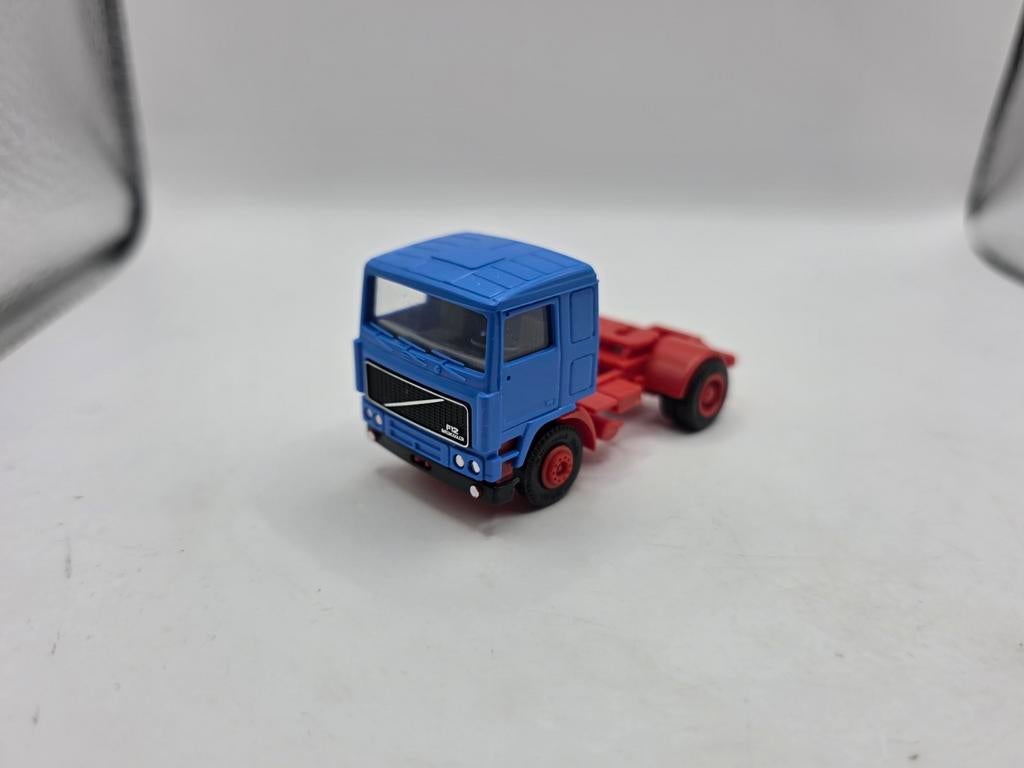 Volvo f12, Ophalen of Verzenden, Zo goed als nieuw, Bus of Vrachtwagen, Herpa
