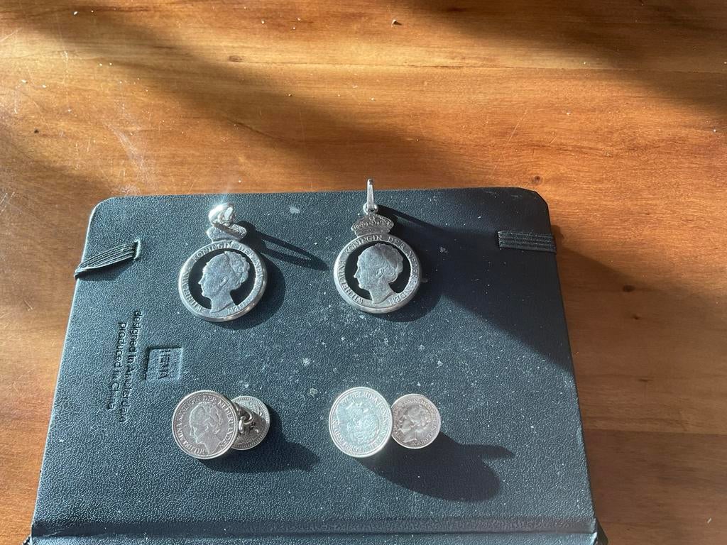 Zilveren wilhelmina hangers, Ophalen of Verzenden, Zilver, Hanger