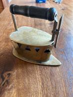 Antiek strijkijzer, Antiek en Kunst, Antiek | Gereedschap en Instrumenten, Ophalen