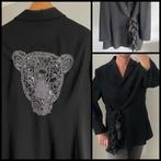 Gerestylde zwarte blazer met panterprint - One Size, Ophalen of Verzenden, Gedragen, Maat 38/40 (M), Zwart