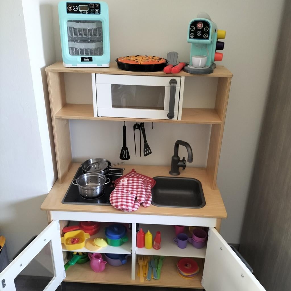 Ikea speel keuken met accessoires, Kinderen en Baby's, Speelgoed | Speelkeukens, Ophalen, Zo goed als nieuw