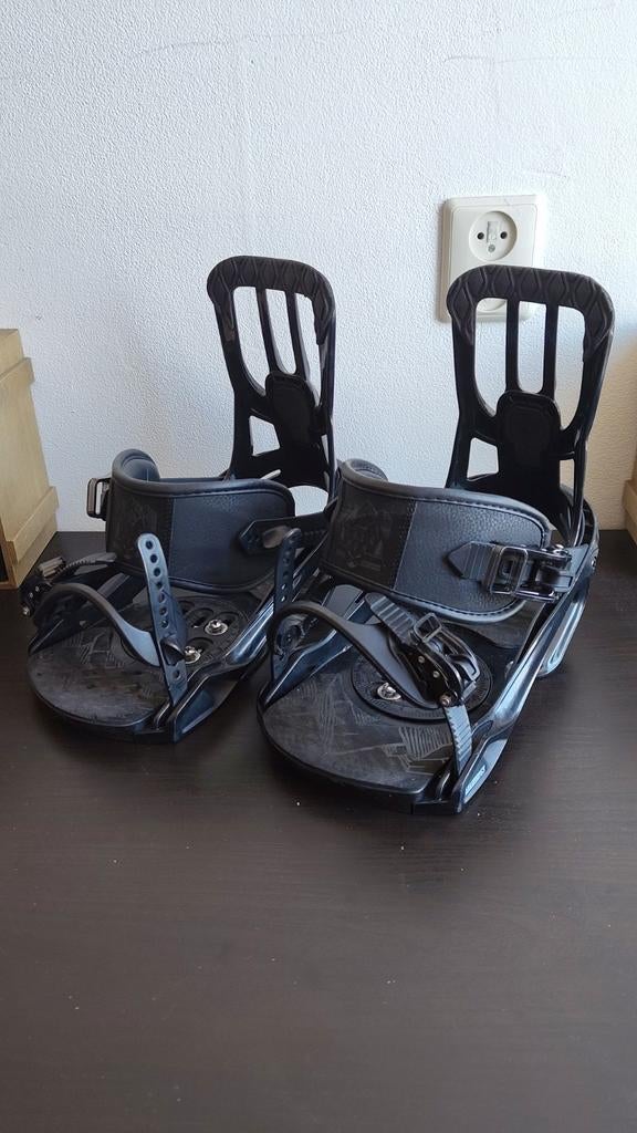 Salomon Snowboard Bindingen, Ophalen of Verzenden, Zo goed als nieuw, Bindingen