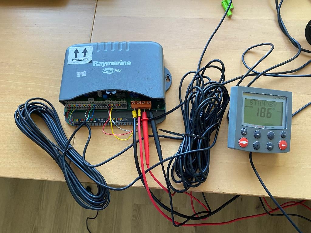 Raymarine s1 course computer smartpilot 12 volt, Watersport en Boten, Navigatiemiddelen en Scheepselektronica, Ophalen of Verzenden