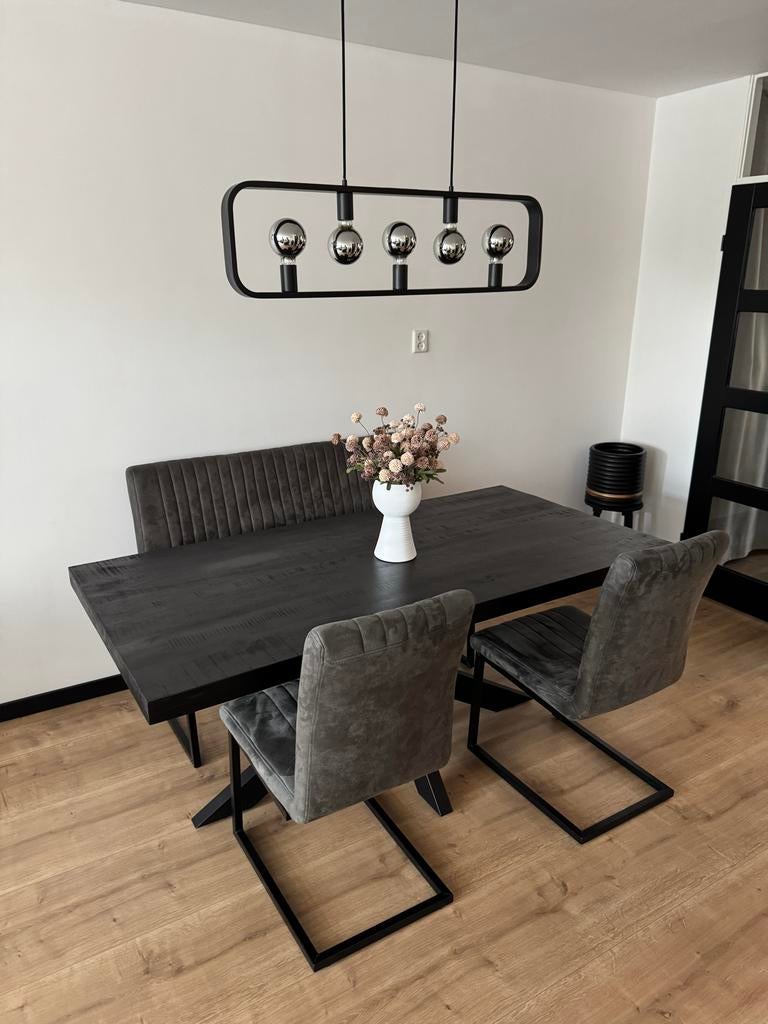 Zwarte mangohouten eettafel met stoelen en bank, Ophalen, Zo goed als nieuw, 4 tot 6 stoelen