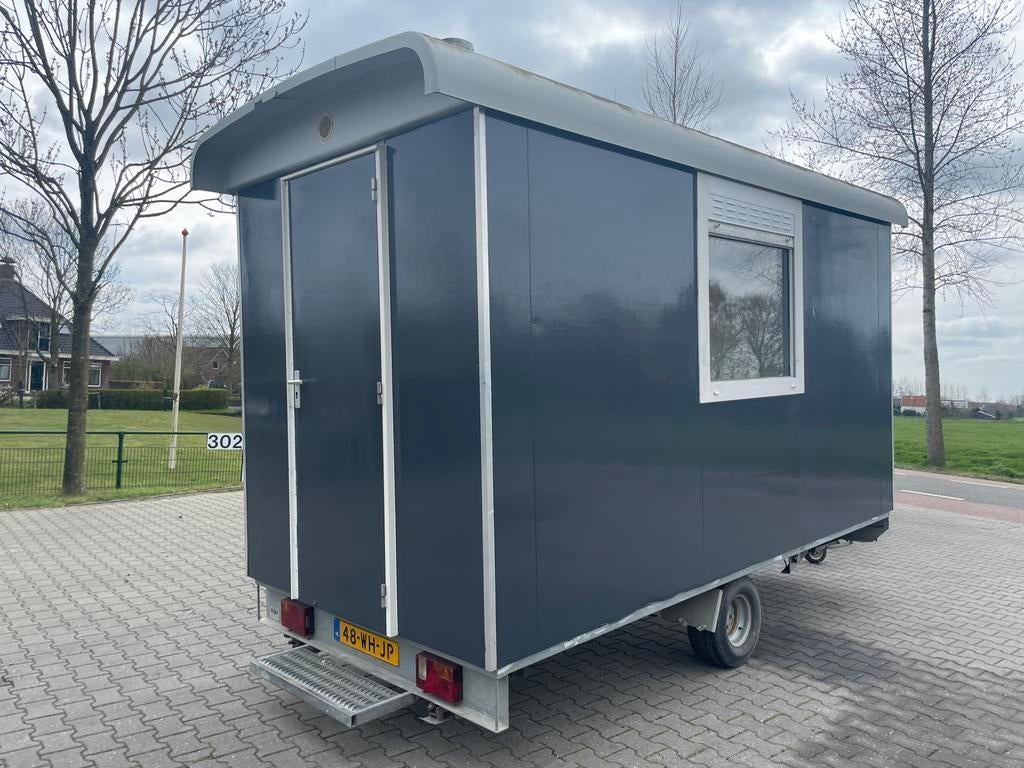 Snelverkeer schaftwagen met berging en toilet ZGAN, Doe-het-zelf en Verbouw, Ophalen, Zo goed als nieuw